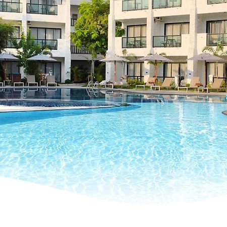 Pooh Beach Resort & Spa Jomtien Beach Esterno foto