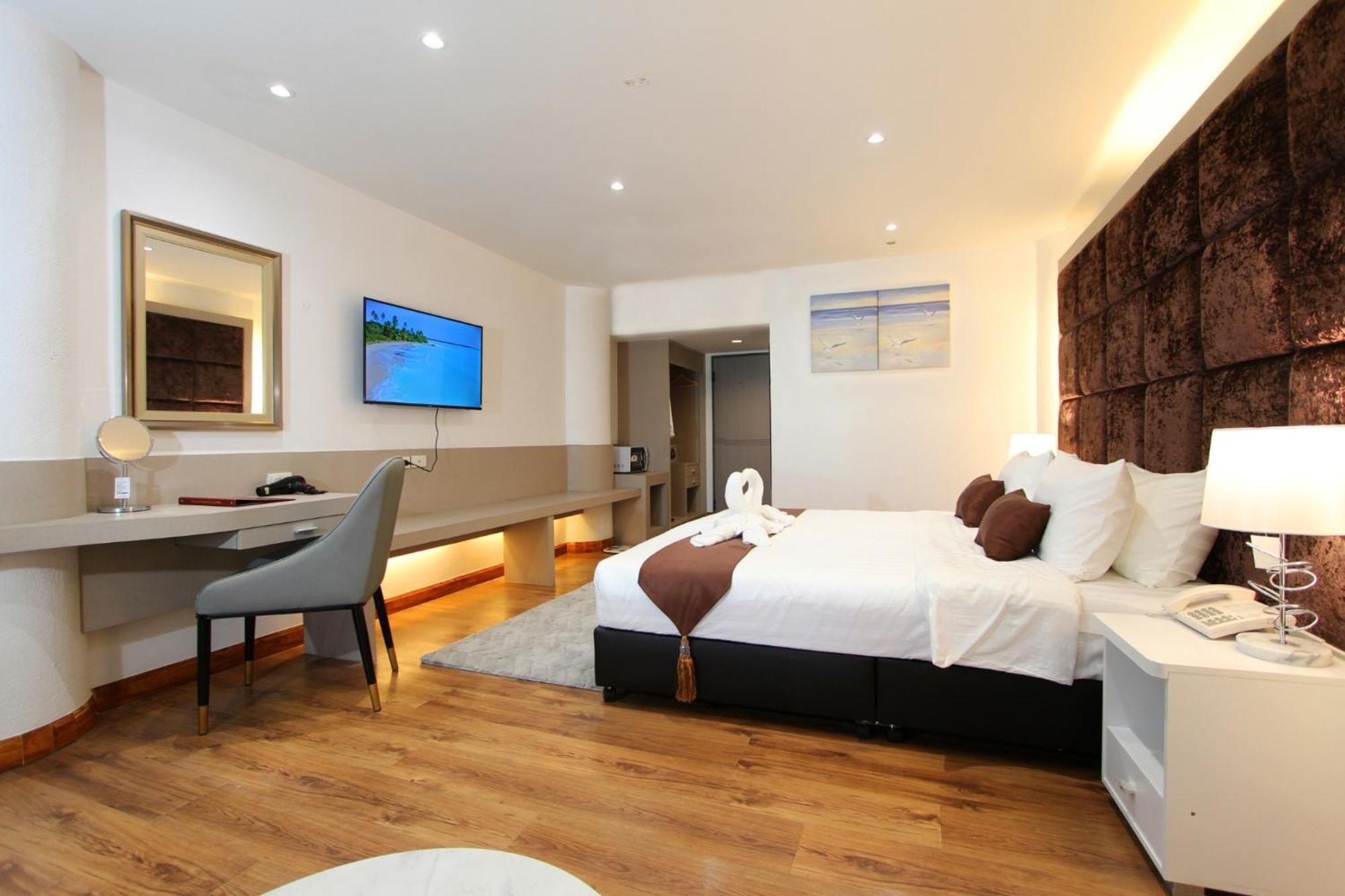 Pooh Beach Resort & Spa Jomtien Beach Esterno foto