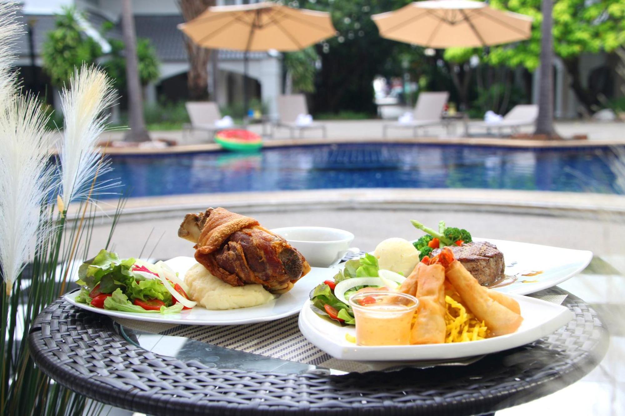Pooh Beach Resort & Spa Jomtien Beach Esterno foto